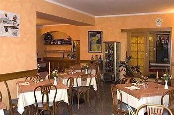 E Ristorante Cassone 2* 말세진느