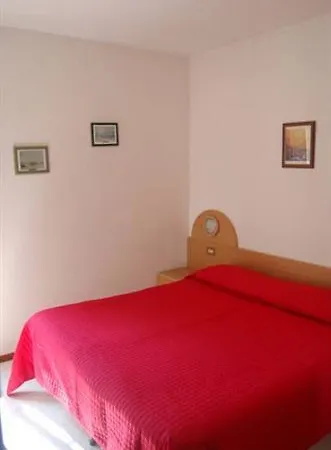 호텔 E Ristorante Cassone 말세진느