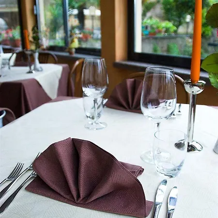 E Ristorante Cassone 2* 말세진느