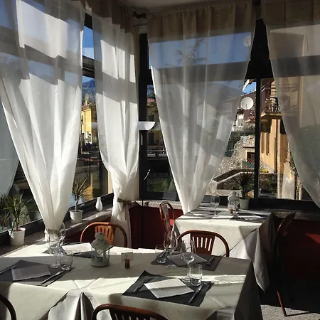 E Ristorante Cassone 2* 말세진느